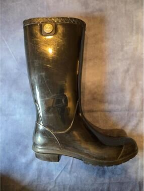 Ugg rain boots